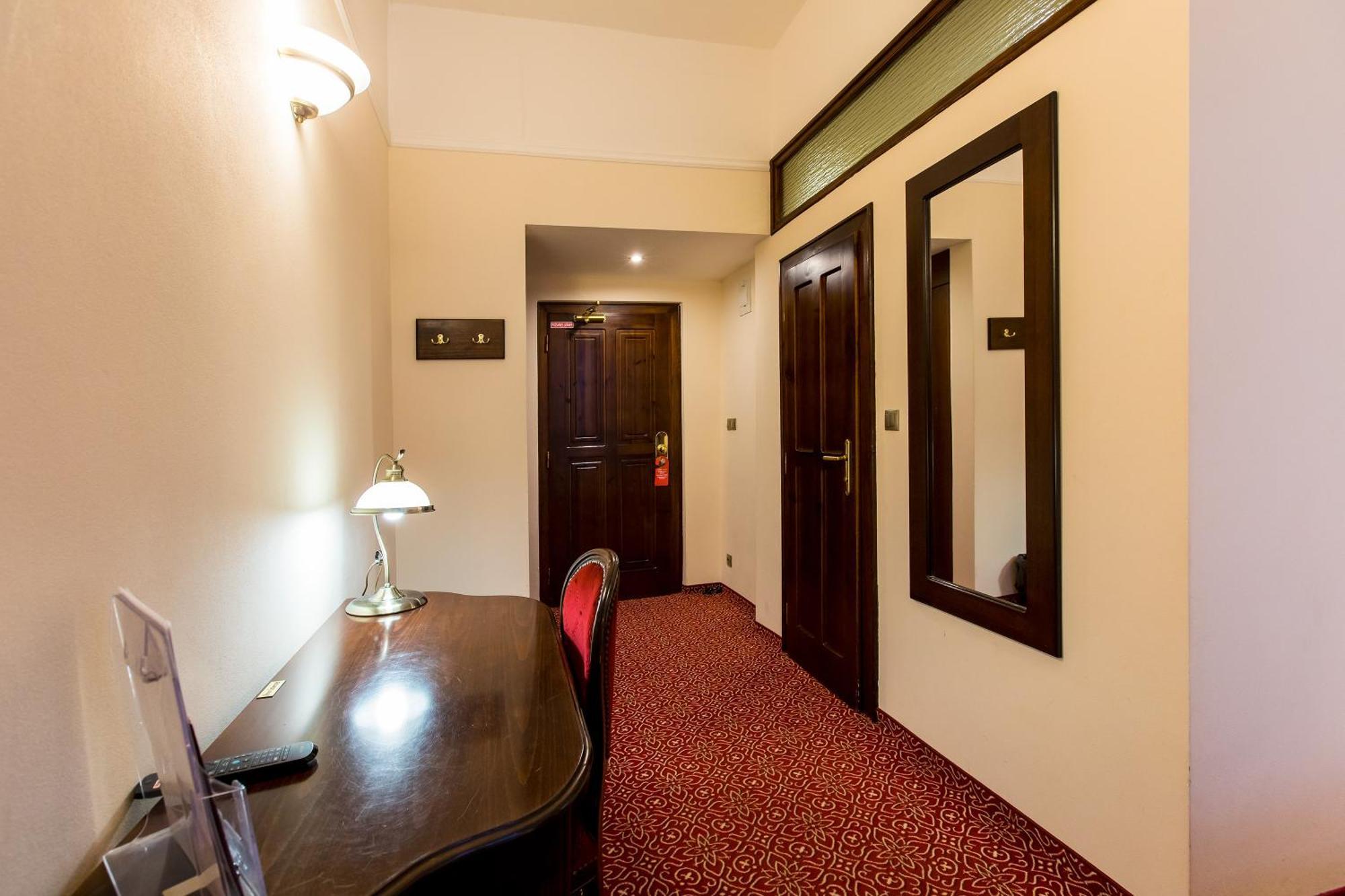 Hotel Bankov โกชิเซ ห้อง รูปภาพ